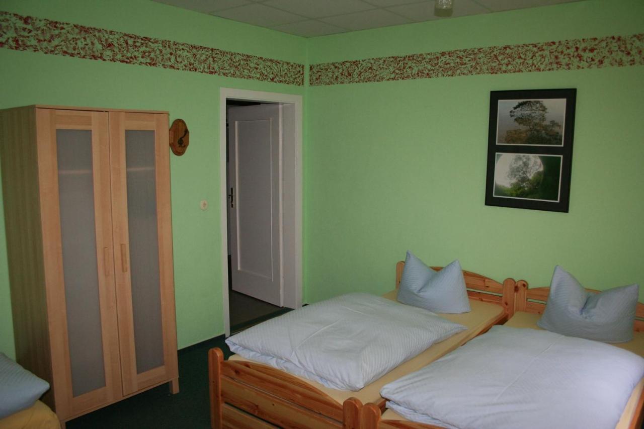 Hotel Tauchbasis Stechlin Extérieur photo